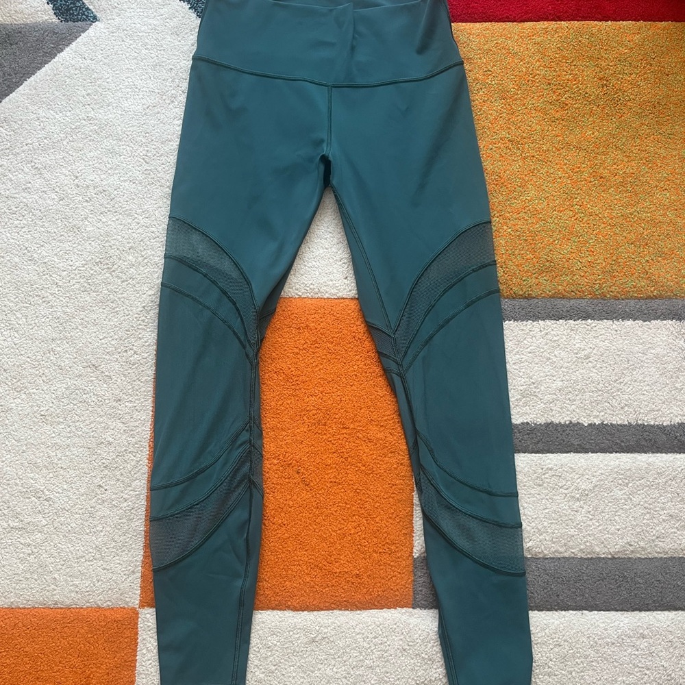 Lululemon Athletica Teal Leggings with mesh details